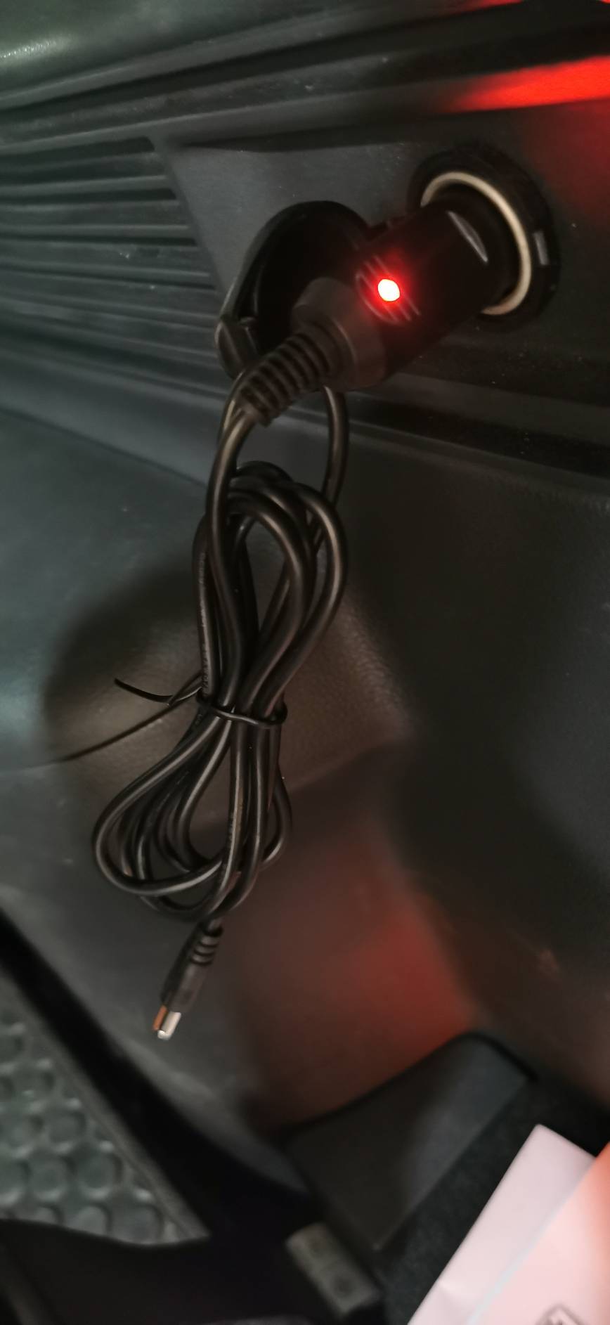 CARE18 สายแปลงเสียบปลั๊กจุดบุหรี่ เป็นหัว 5.5/2.1 mm จ่ายไฟให้อุปกรณ์ในรถยนต์ DC12/24V DC 5A สาย 1.5 เมตร