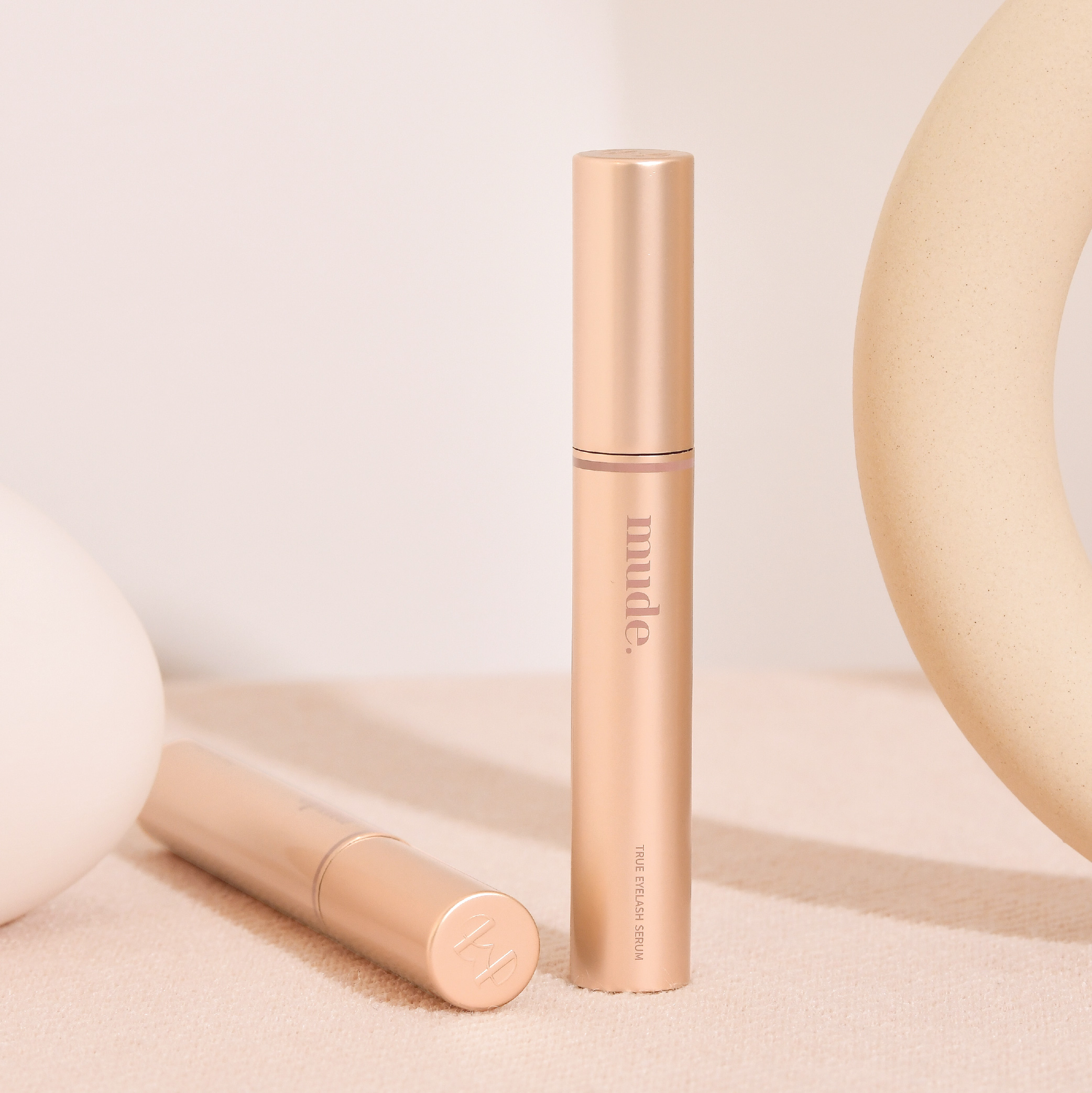 [SALE] MUDE TRUE EYELASH SERUM 8 G. (เซรั่ม มาสคาร่า แท่งสีทอง ) exp2026/01