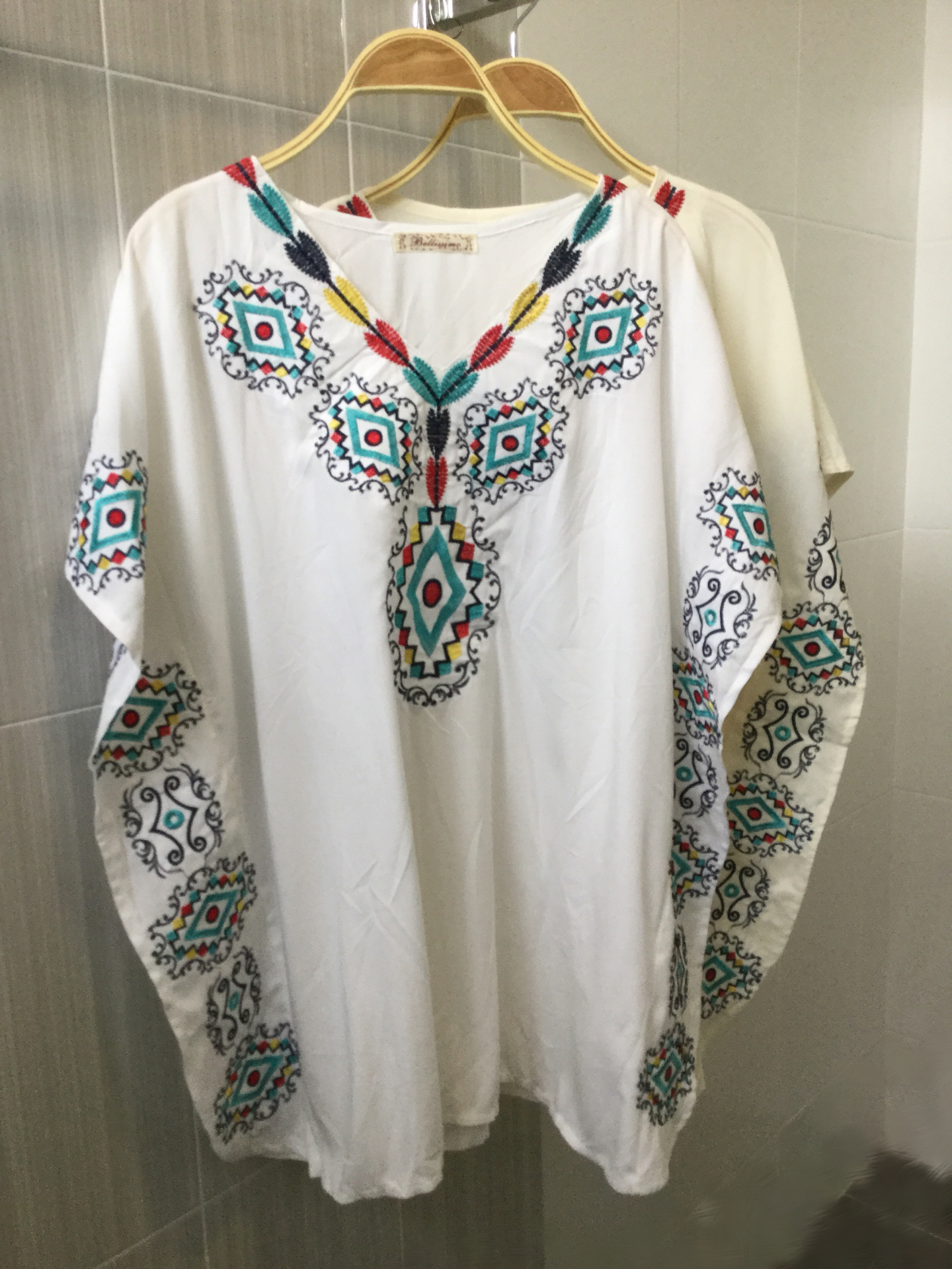 เสื้อโบฮีเมียนลายปักสวยๆ