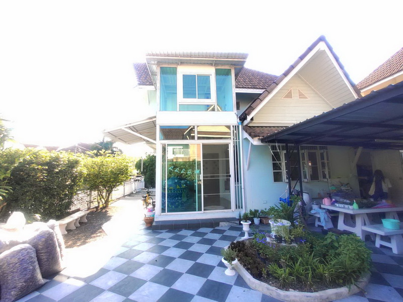 บ้านเดี่ยว 105 ตร.ว. ม.รัตนวรรณ 2 คลอง 4 ลำลูกกา ปทุมธานี บ้านสวย ทำเลดี หน้ากว้าง 30 เมตร