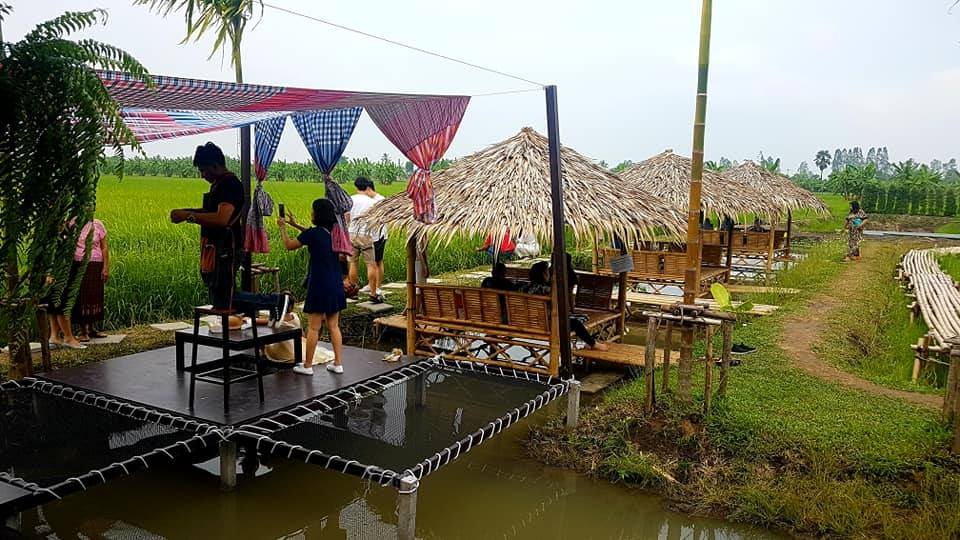 ตาข่ายตกแต่งร้าน ขนาดเชือก2มม.ตา 1.5 ซม.