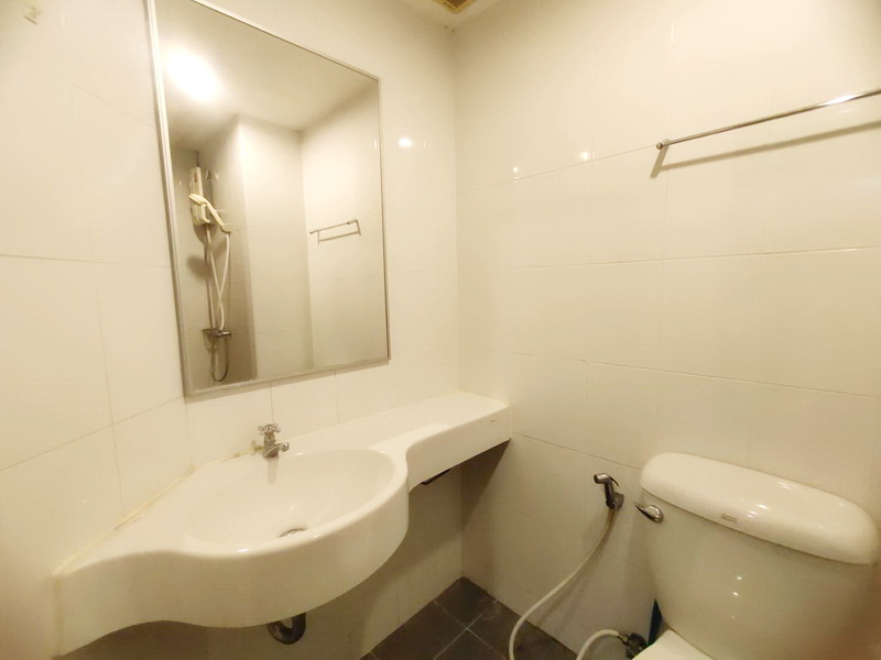 ให้เช่าคอนโด ลุมพินี นิด้า-เสรีไทย 1 LPN แยกนิด้า ถ.เสรีไทย บางกะปิ กรุงเทพฯ ห้องสวย เฟอร์นิเจอร์ครบชุด พร้อมอยู่