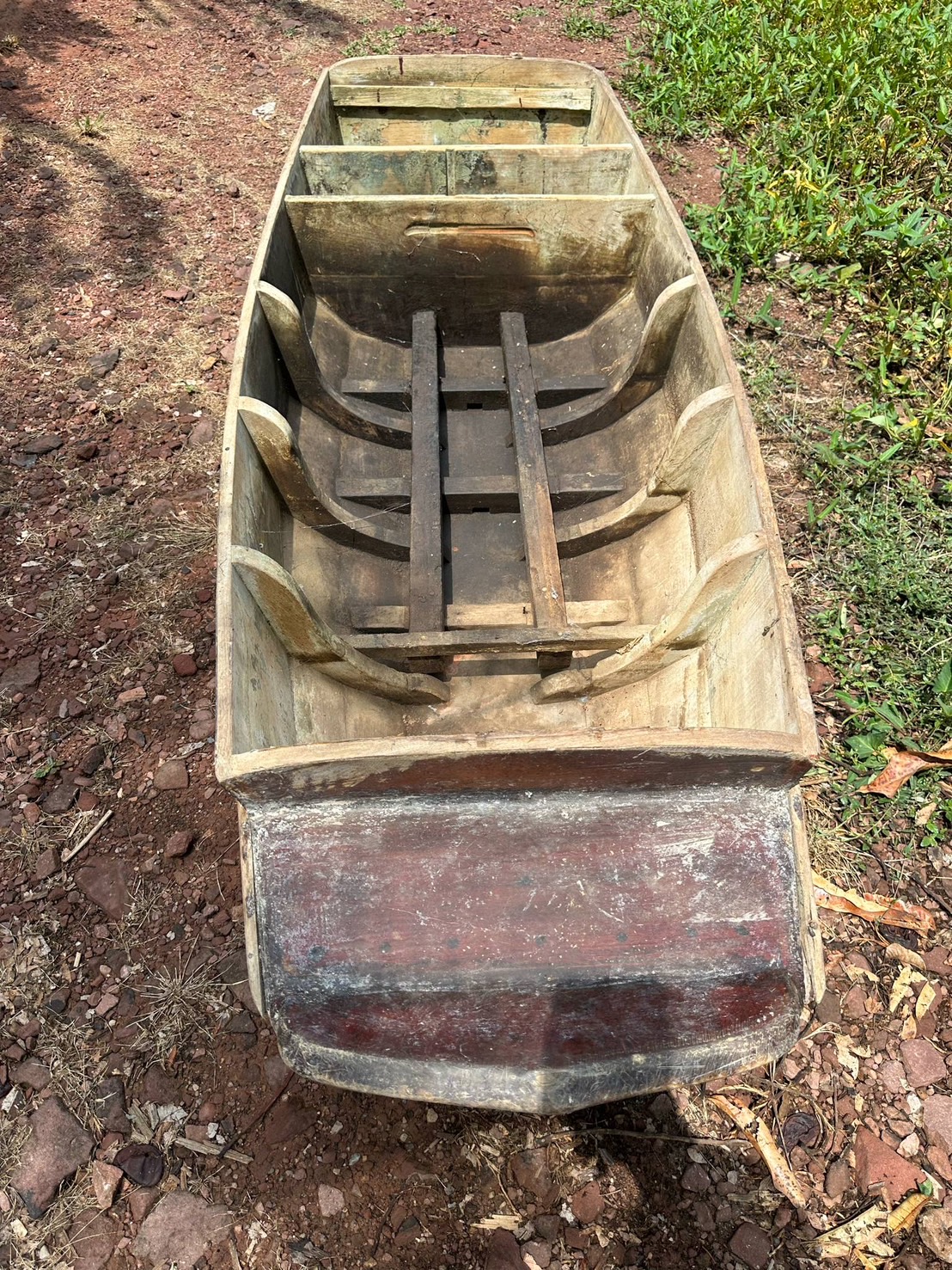เรือไม้สักเก่า เรือรดน้ำโบราณ เรือทรวดโบราณ เรือการเกษตร