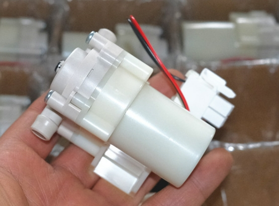 MO38 ปั๊มน้ำแรงดันสูง แบบเกียร์ ยีห้อ NIDEC JAPAN 5-12V