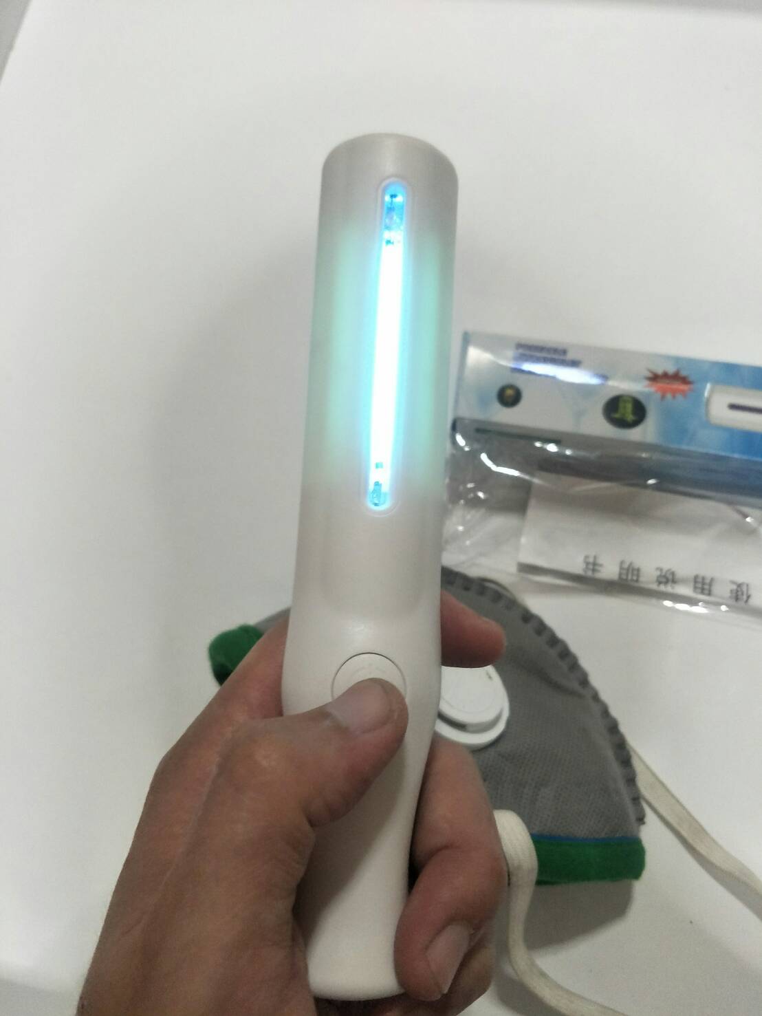 OT65 โคมไฟ UVC แท้!! ฆ่าเชื้อโรคแบบพกพา ใช้ถ่าน AAAx2