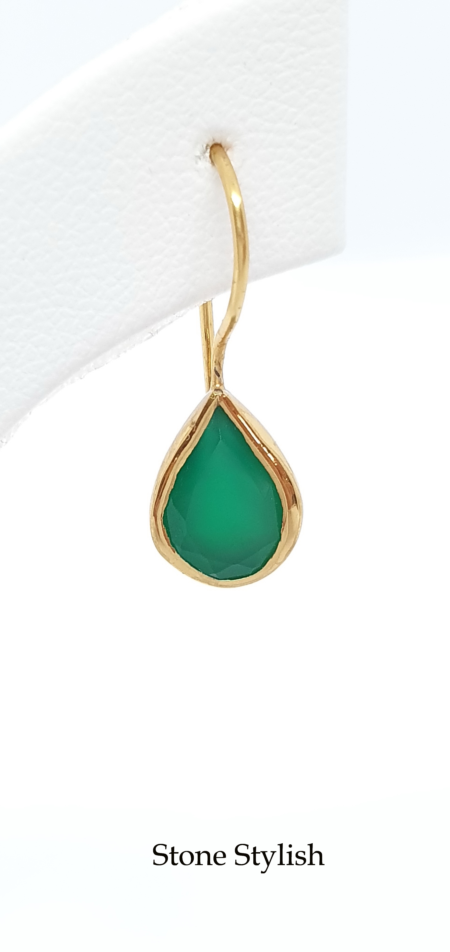 ต่างหูหยกแบบห่วงยาว Jade Earring