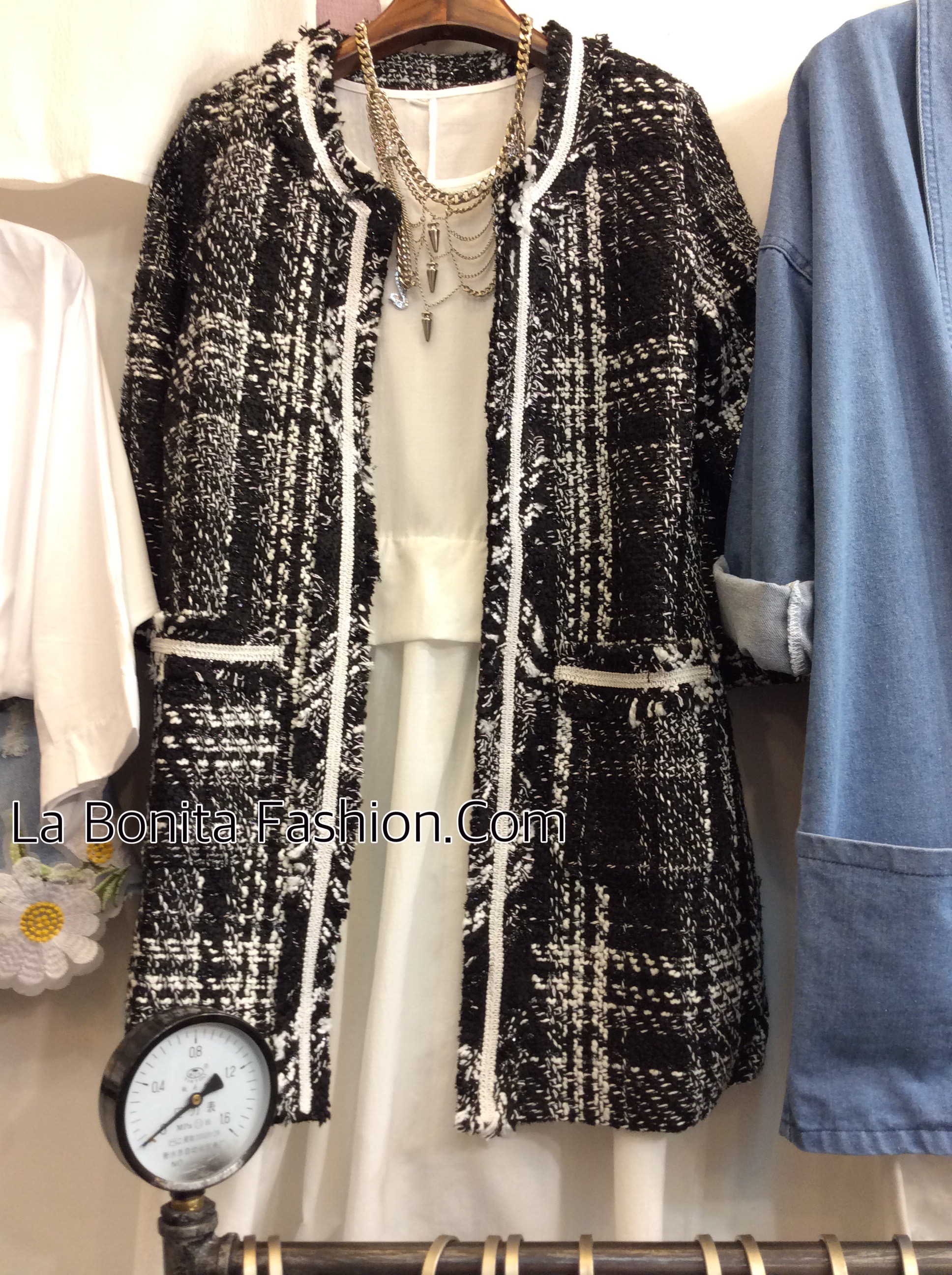 เสื้อคลุมผ้าทวิต เสื้อคลุมยาว เสื้อคลุมผ้าทวีต