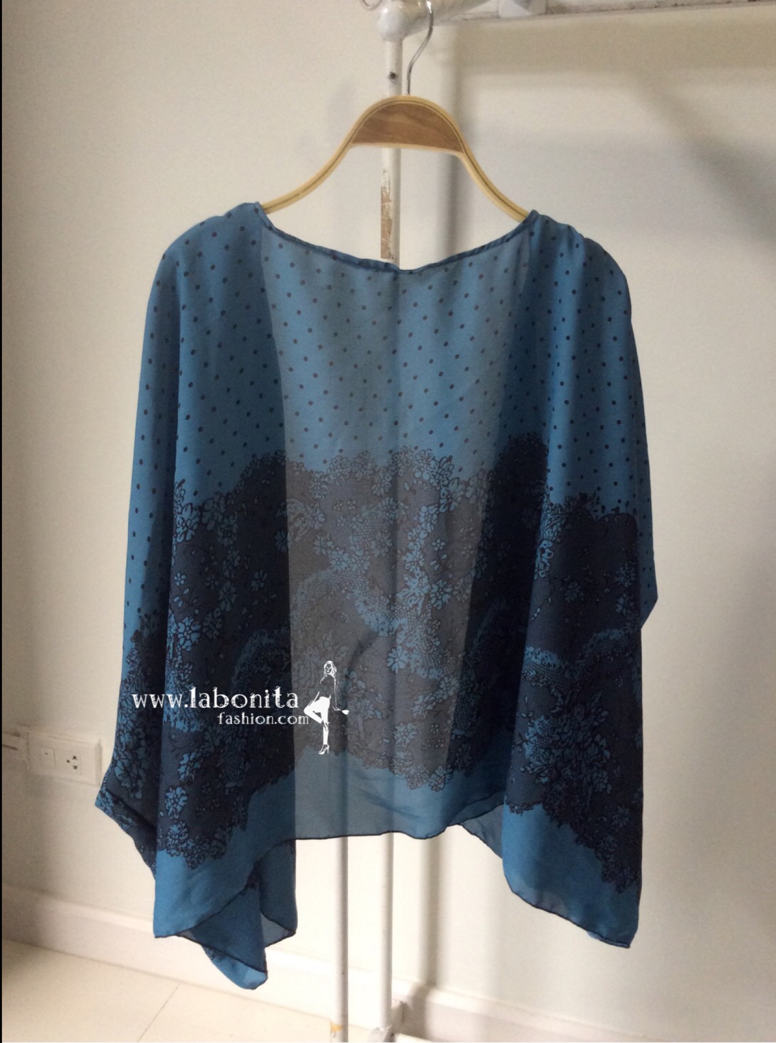 เสื้อคลุมผ้าชีฟองลายสวยใส่เย็นสบาย