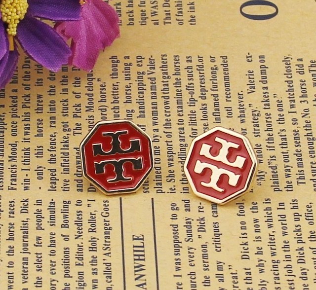 Stud Hexagon By Tory Burch