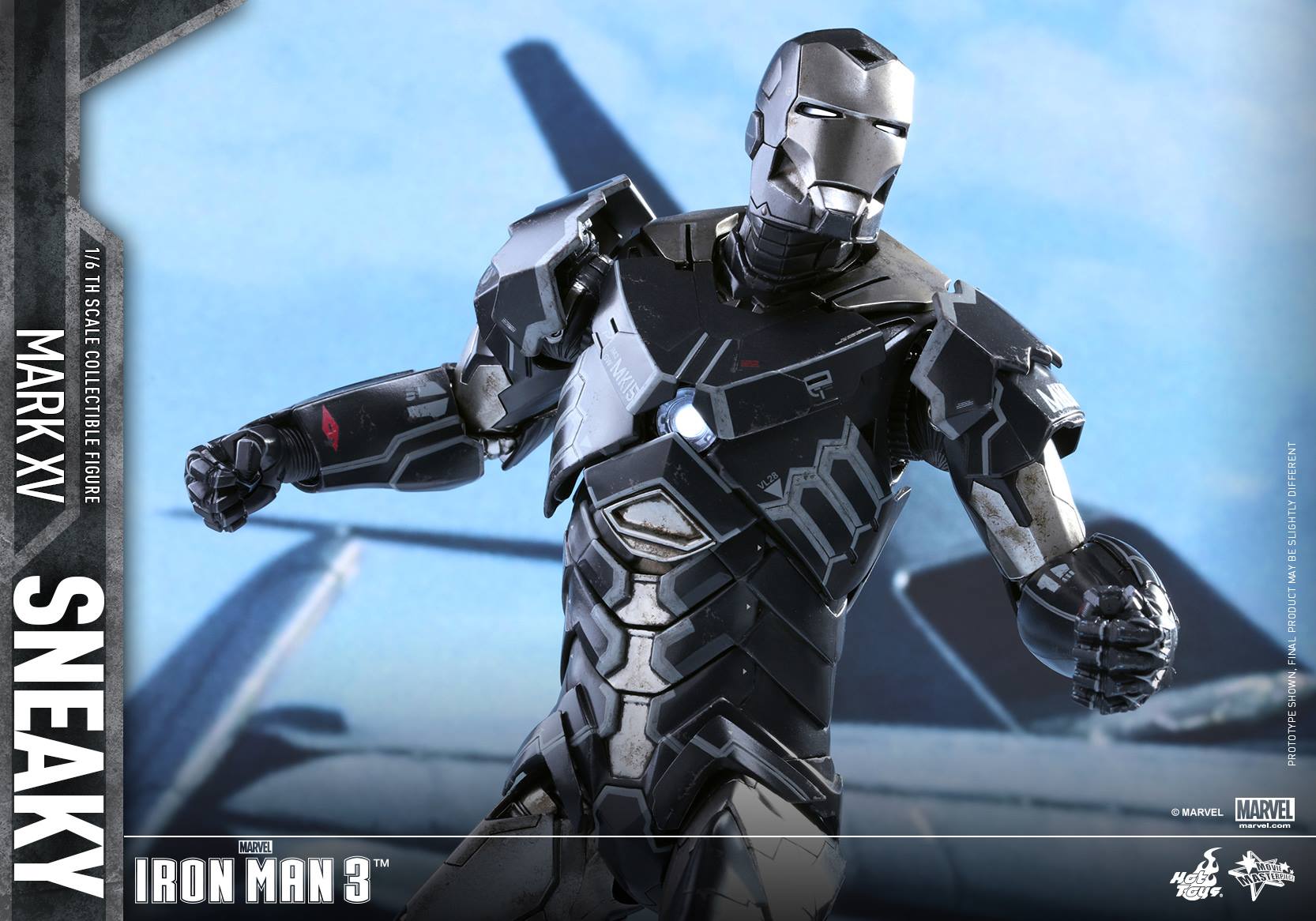 Hot Toys MMS348 IRON MAN 3 - SNEAKY (MARK XV)