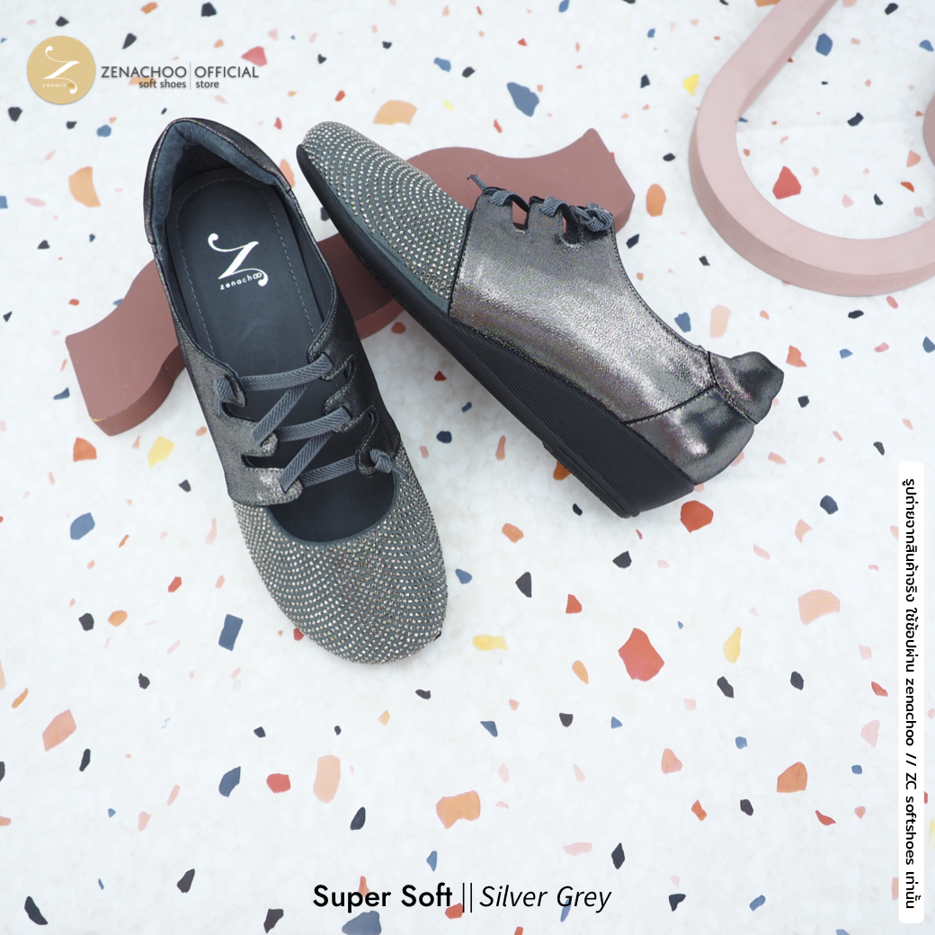 พื้นนิ่มตะลึง หน้ากว้าง ใส่สบายสุด ทรงปกติ เปลี่ยนไซส์ได้-ไม่รับคืน Zenachoo Super Soft สูง 1 นิ้ว รองเท้าหนังแกะแท้