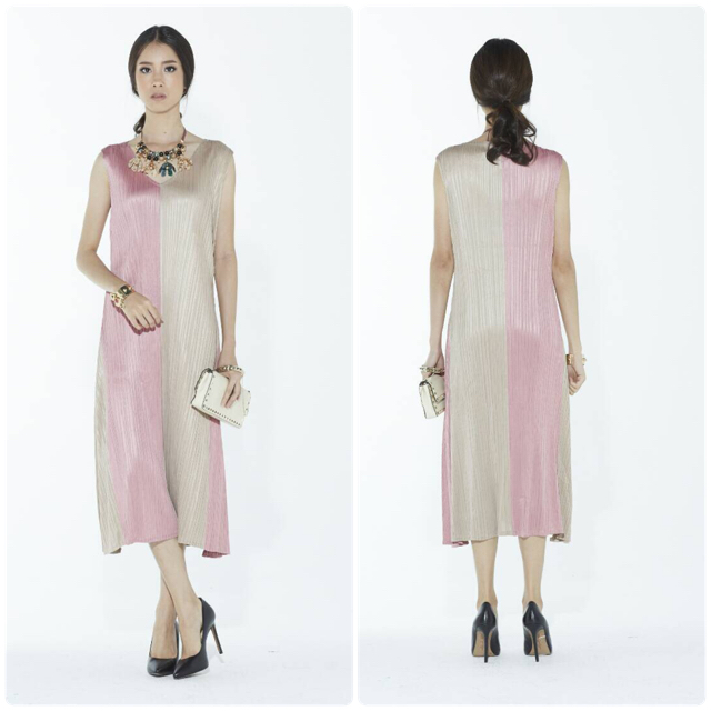 เดรส, ทูโทน ตัดต่อสีแบบเก๋สุดๆ ช่วงชายทรงบานออก ผ้าพรีเมี่ยมขึ้นเงาเล็กๆค่ะ