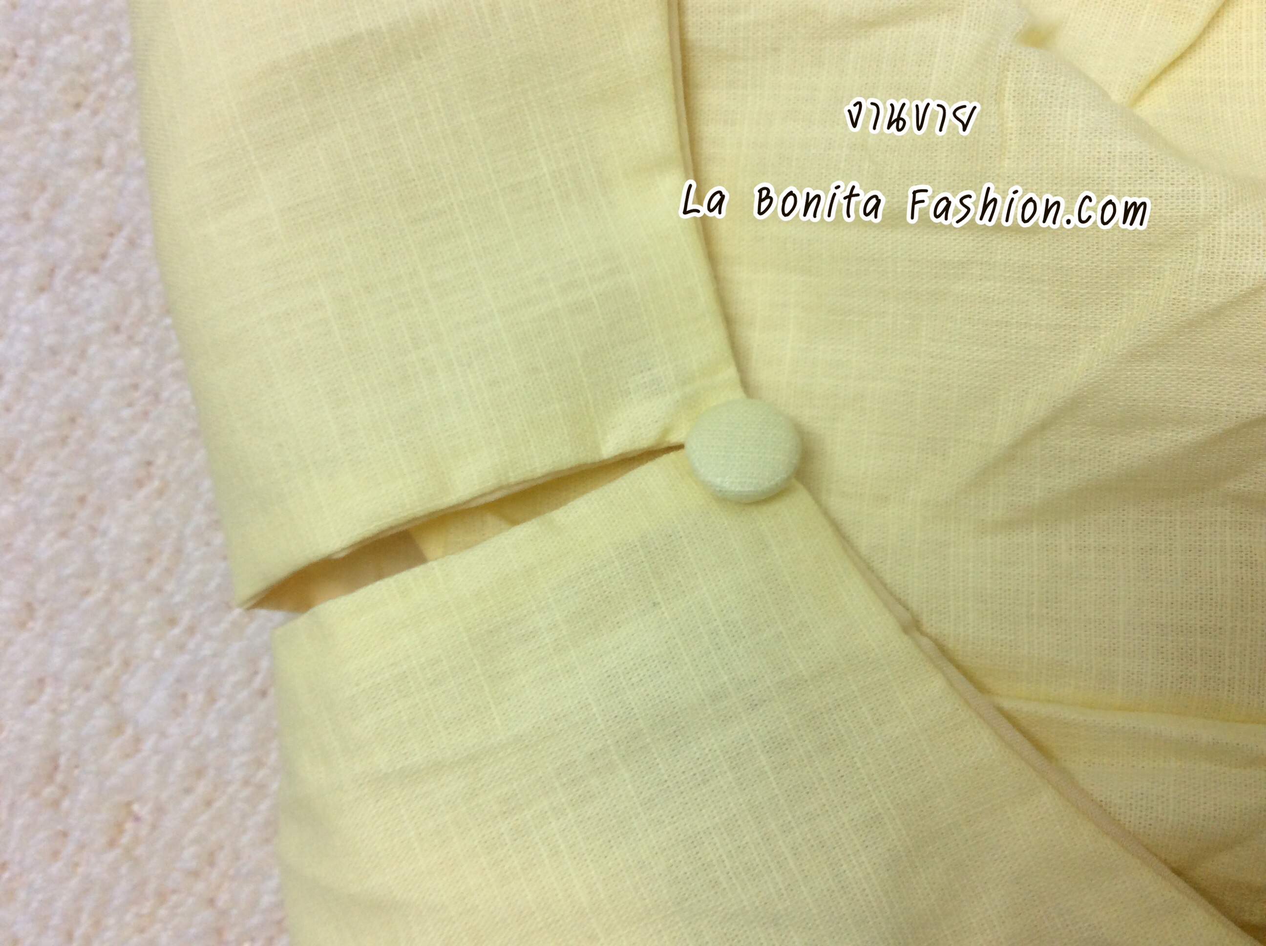 เดรสแขนกุด คอวี สไตล์มินิมอล เรียบๆเบาๆ ดีไซน์เกาหลี เพิ่มดีเทลผ่าน่าปักดอก