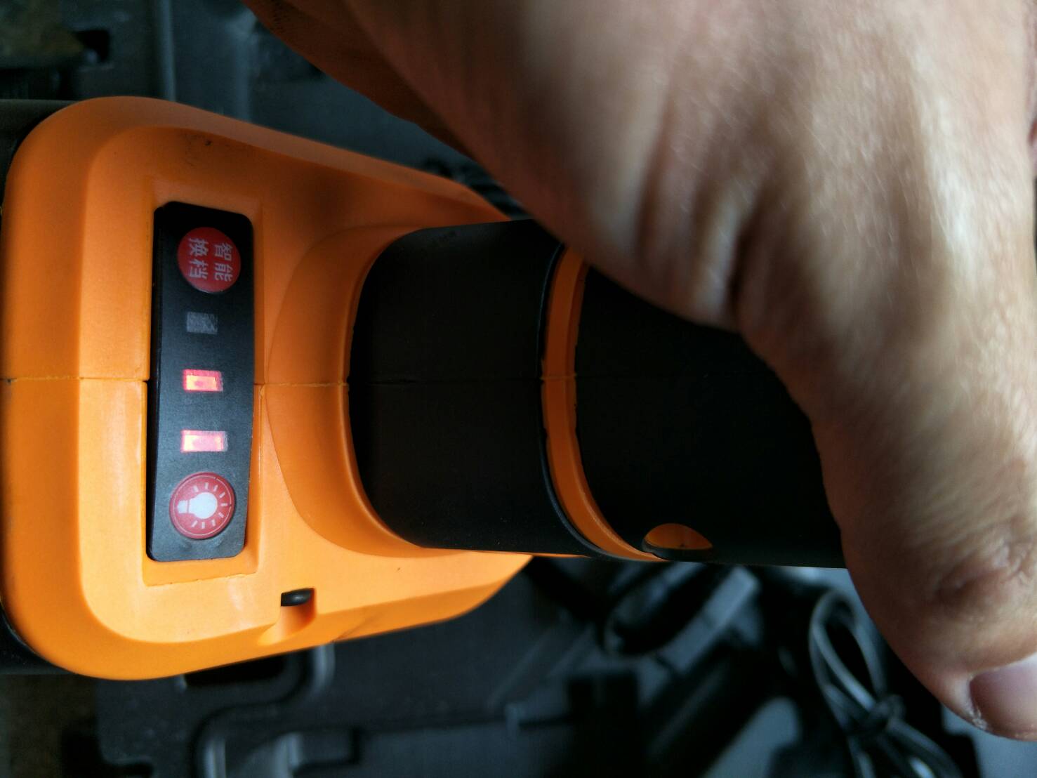 EG08 ชุดหินเจียรไร้สาย 18V ปรับรอบได้ 2 ระดับ มอเตอร์บลัสเลส สวิทเซฟตี้ คุณภาพสูง