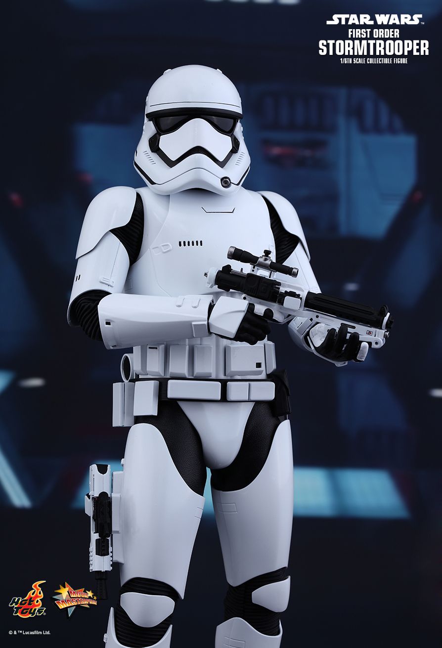 Hot Toys MMS317 STAR WARS: THE FORCE AWAKENS - FIRST ORDER STORMTROOPER