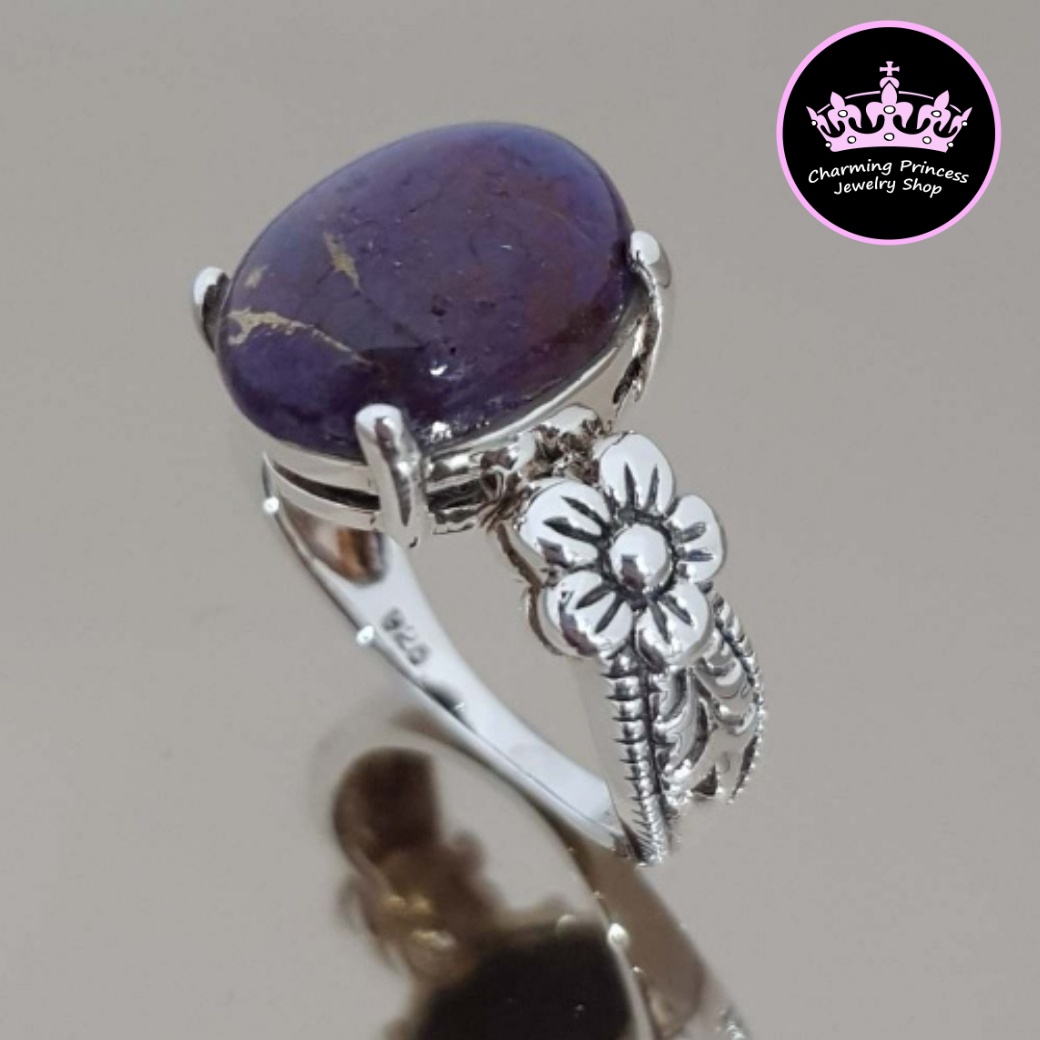 แหวนเทอร์ควอยซ์สีม่วง แหวนหินนําโชค เงินแท้ 925 เทอร์ควอยซ์ สีม่วง พลอย ทรงกลม 14 มม / 1 เม็ด Purple Turquoise with Flora Design Sterling Silver Ring