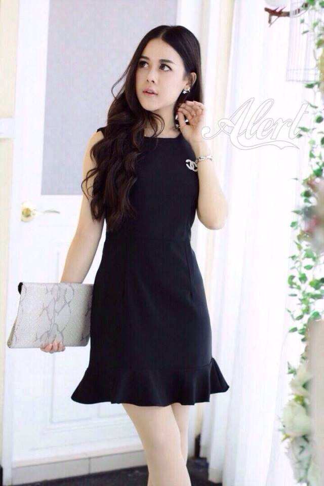 เดรสแขนกุดทรงสวย เรียบหรูดูดี เนื้อผ้าสวย *เหลือชมพูเท่านั้น