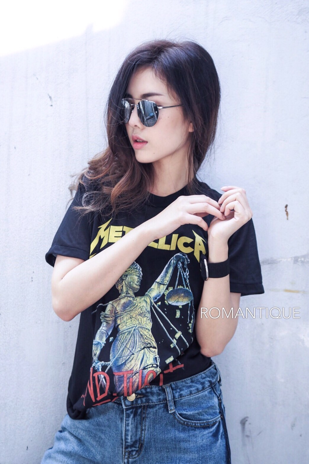 เสื้อยืดวินเทจ ผ้าบาง สกรีนวง ร๊อค METALLICA สกรีน หน้า-หลัง แบบดาราใส่