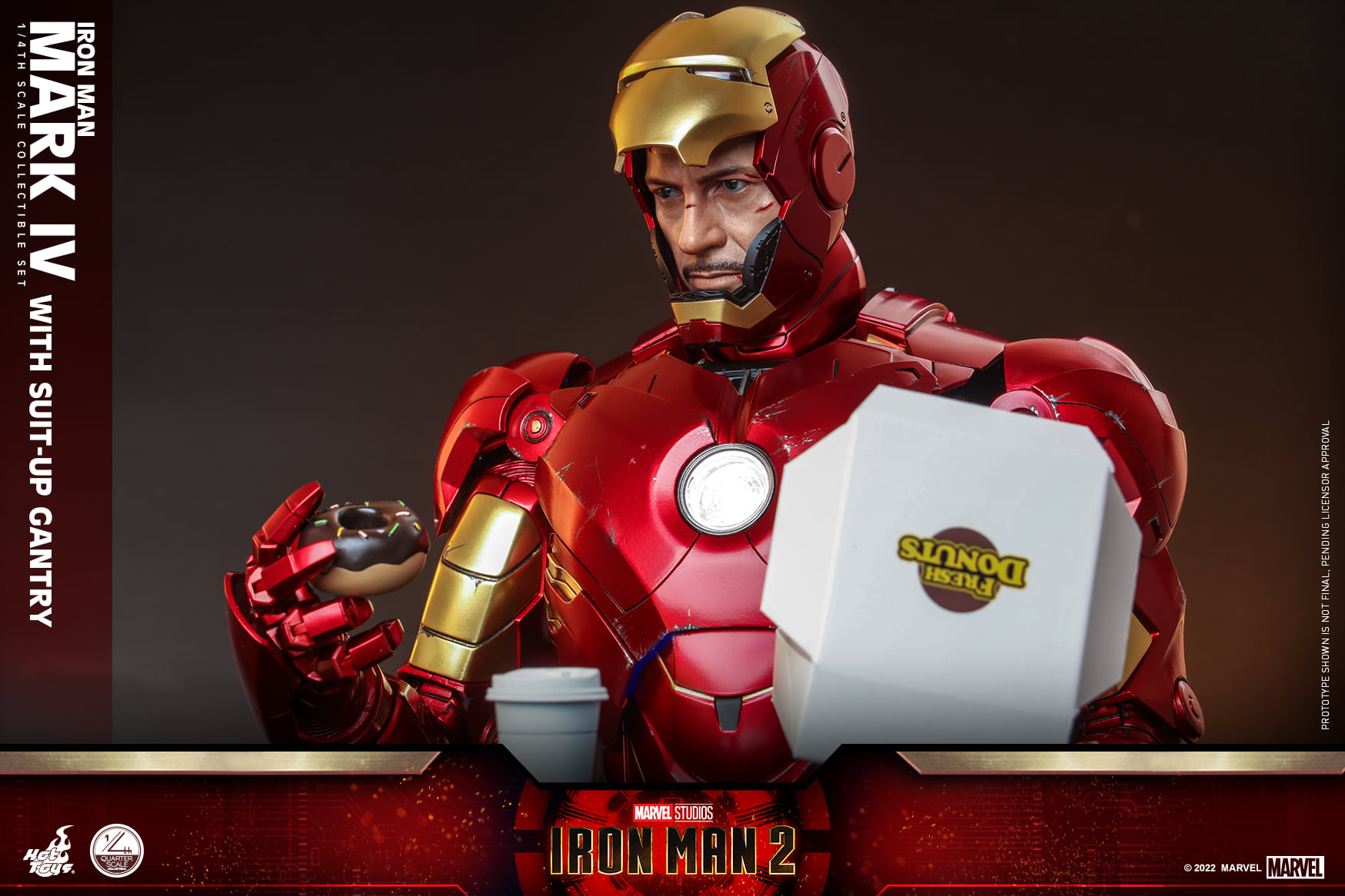 Hot Toys QS021 1/4 Iron Man 2 - Iron Man Mark IV with Suit-Up Gantry