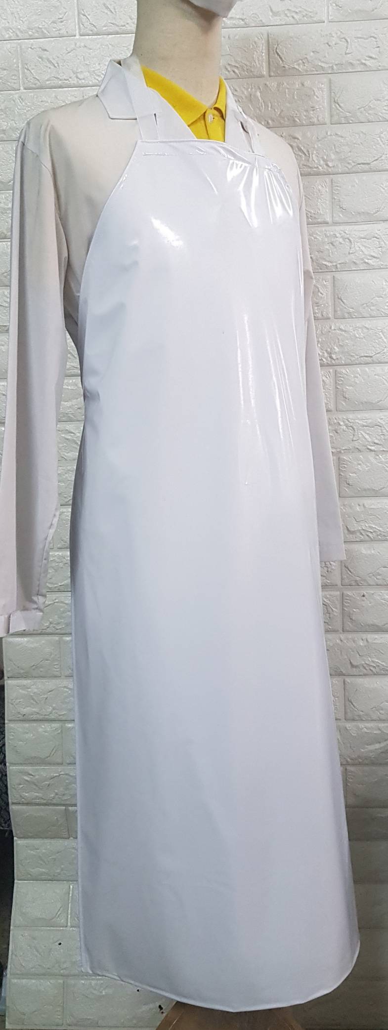 ผ้ากันเปื้อน พีวีซี สีขาว กันน้ำ กันน้ำมัน ขนาด 75x110 ซม.