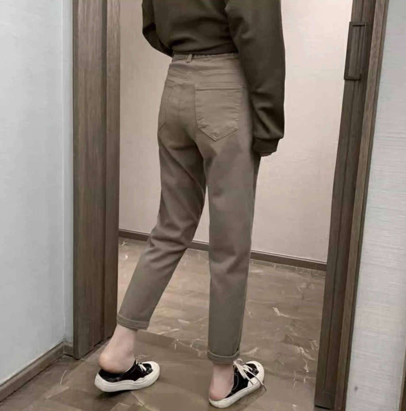 ชุดเซตขายาว เสื้อยืดโอเว่อร์ไซส์+กางเกงขายาว สีเขียวขี้ม้า