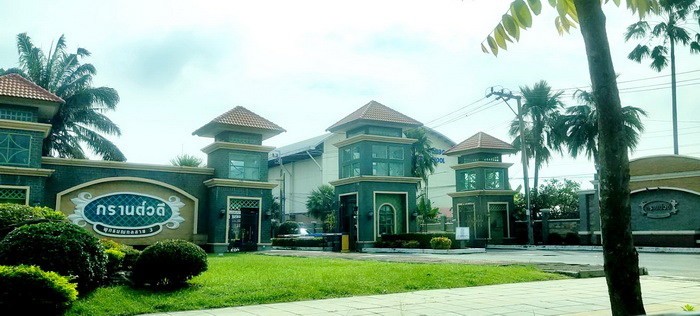 บ้านเดี่ยว ม.กรานต์วดี โครงการติดถนนพุทธมณฑลสาย 3 แขวงบางไผ่ เขตบางแค กรุงเทพฯ หลังมุม ต่อเติมเต็มพื้นที่