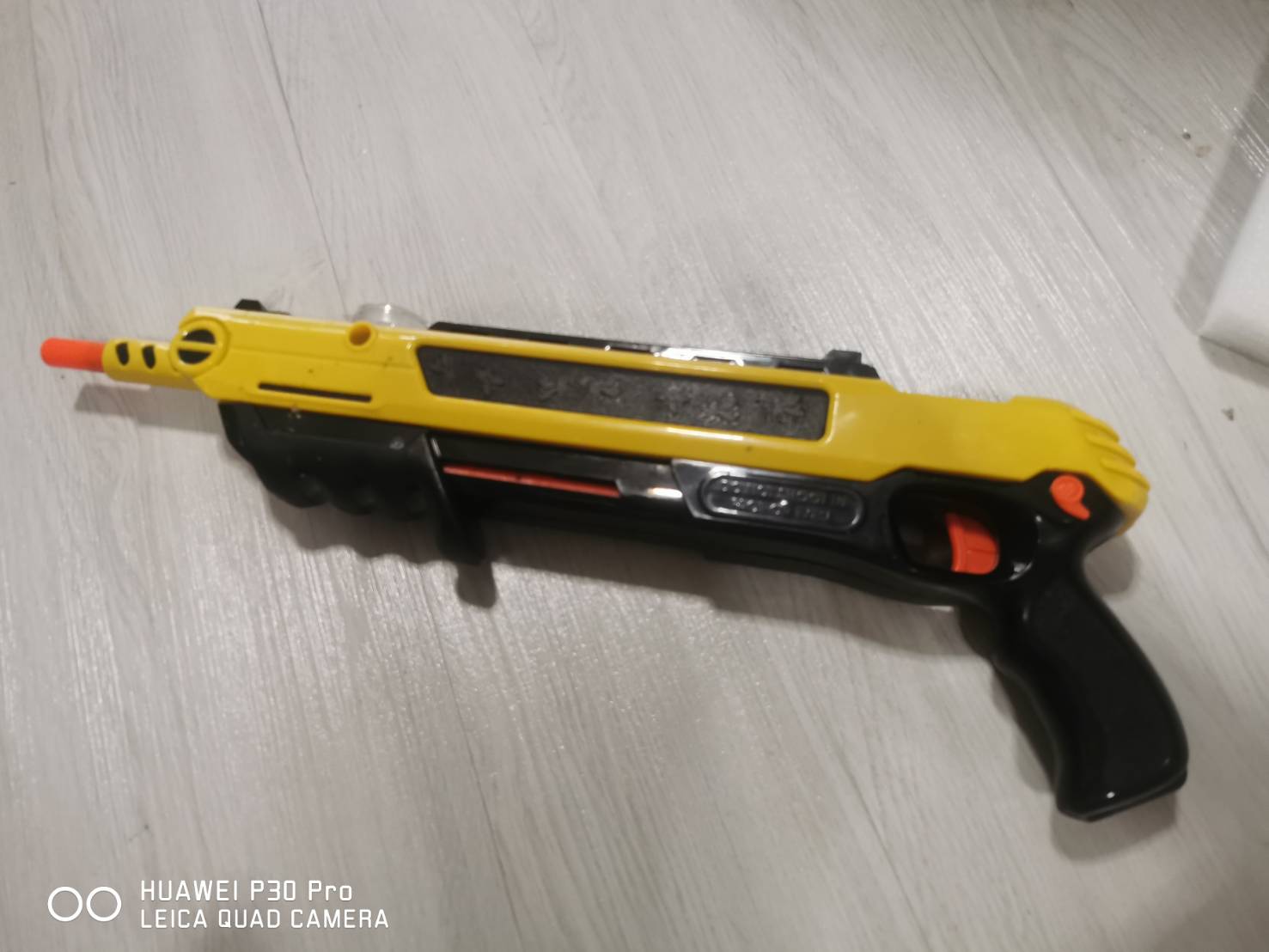 OT111 ปืนยิงเกลือ สำหรับยิงแมลงวัน ยุง แมงมุม แมลงสาบ เพทาอความมันส์