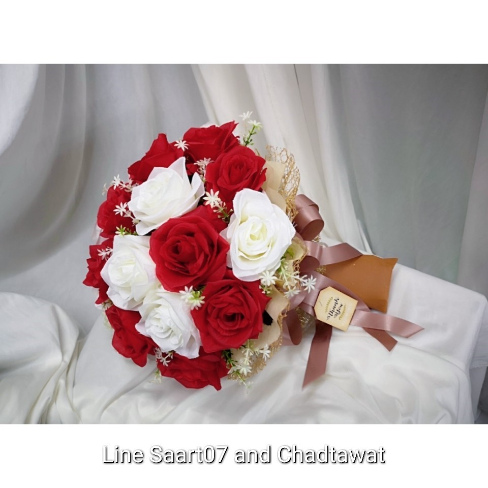 ช่อดอกกุหลาบแห้ง สีแดงขาว