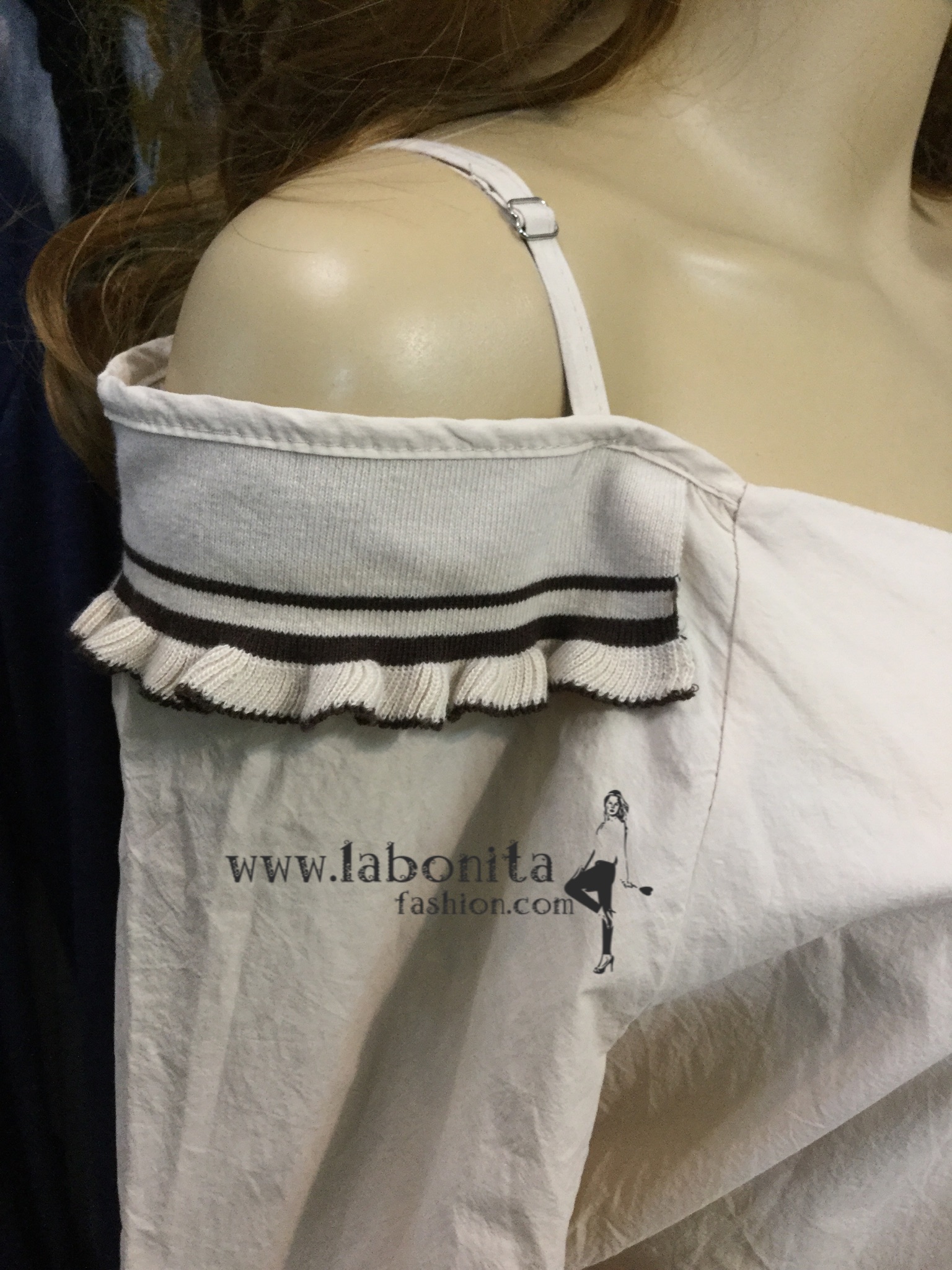 เสื้อเปิดไหล่สายเดี่ยว เสื้อแขนยาวน่ารักๆ