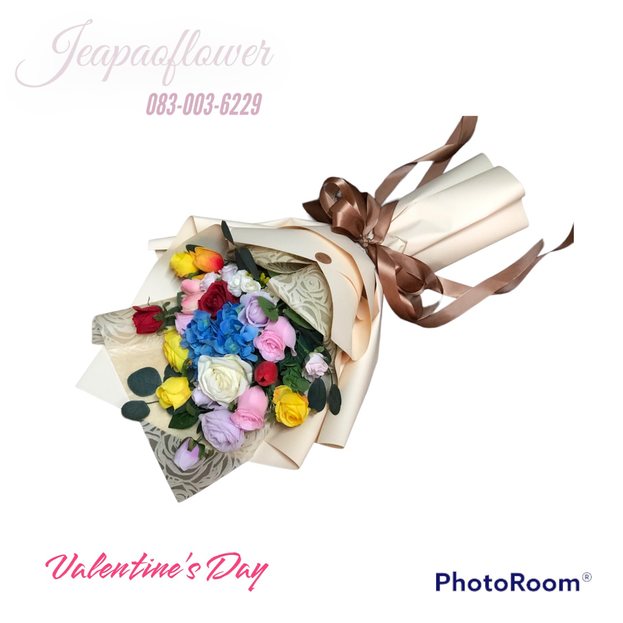 ช่อดอกไม้ประดิษฐ์ กุหลาบแซมไฮเดรนเยีย โทนสีสดใส ดอกไม้เกรดเอ