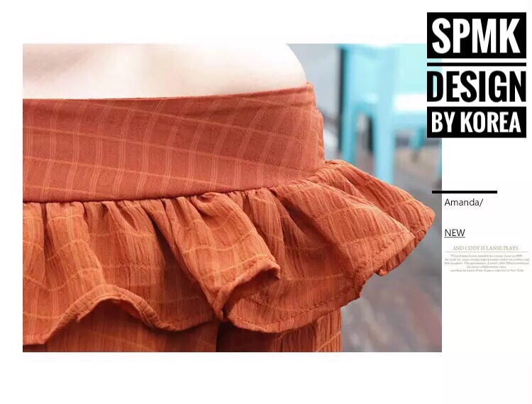 BRAND: SPMK เสื้อเกาหลีทรงน่ารัก เปิดไหล่คอระบาย เนื้อผ้าพริ้วใส่สบายไม่อึดอัด มีลายในตัว ช่วงไหล่ขยายได้ด้านหลังจับสม๊อก ผ้าดี เนื้อนุ่ม