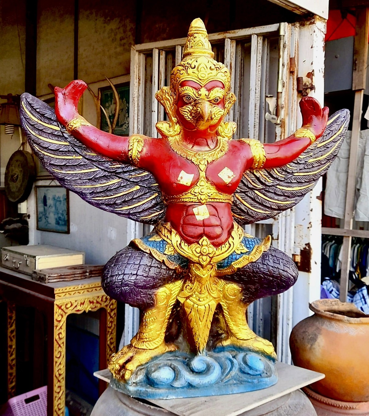 ครุฑตั้งโต๊ะบูชา ปีกกว้าง80ซม พญาครุฑตั้งโต๊ะองค์ใหญ่ สูง1เมตร