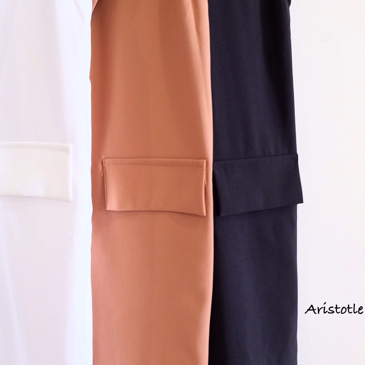 Blazer HYO เสื้อคลุมคอปกยาวแขนกุด ทรงสวยแต่งกระเป๋าหลอก ให้ดูเก๋ ใส่เดินเล่น ชิวๆๆหรือใส่ทำงานก็สวยมากค่า งานเกาหลีค่า ลุคดูแพงมากค่า