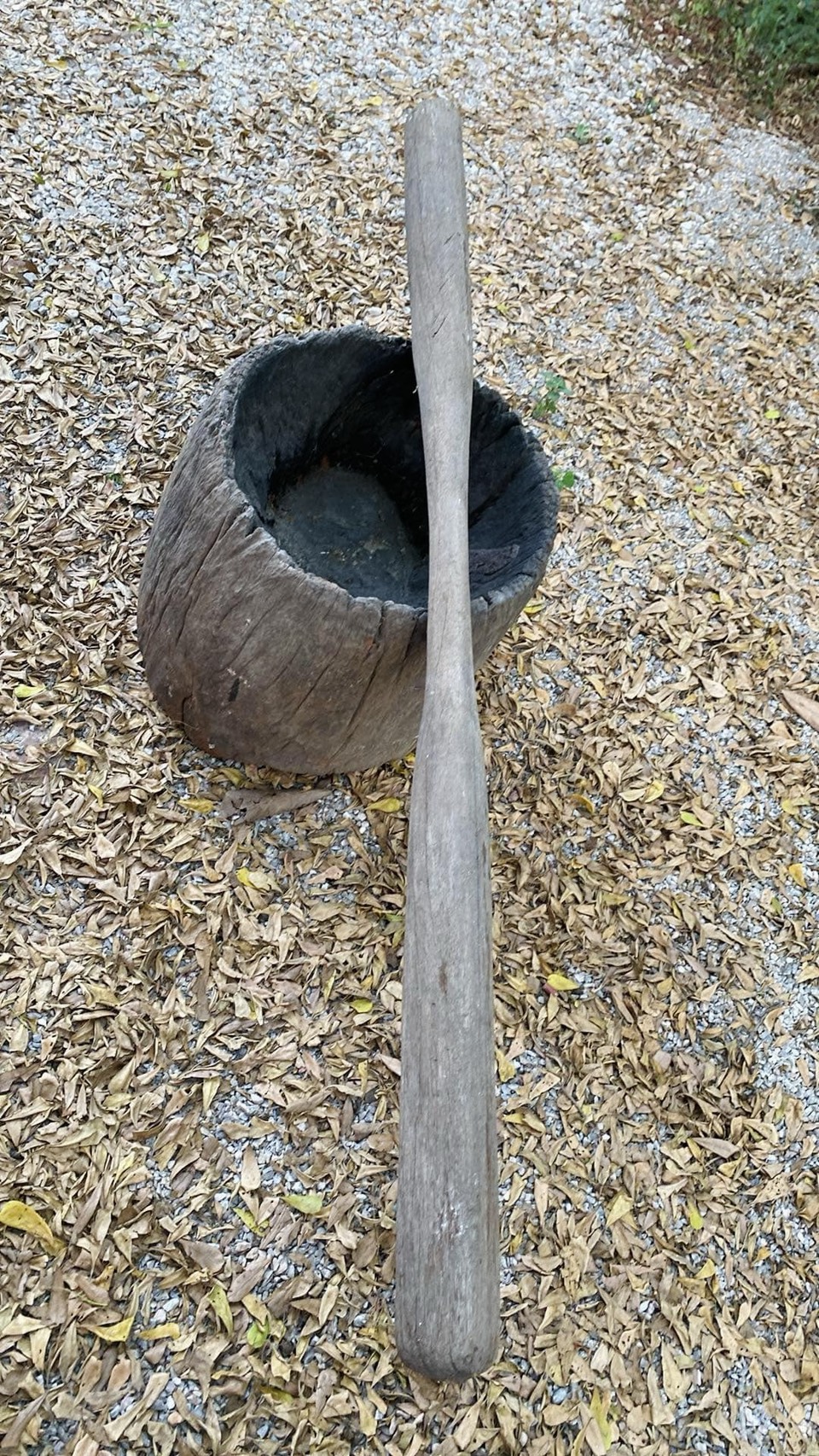 ครกตำข้าว ไม้แกะ ครกตำข้าวโบราณ สูงราว150ซม