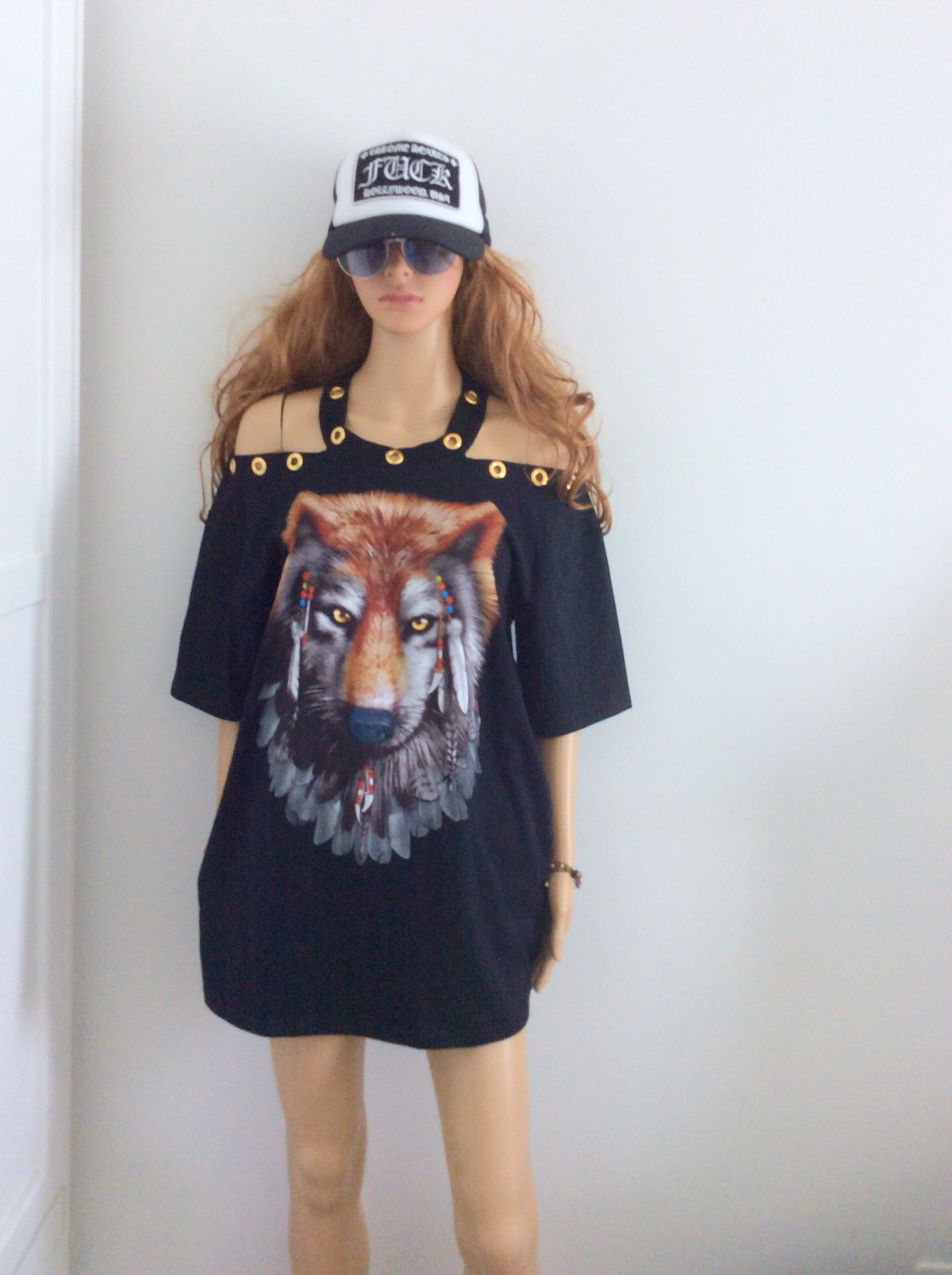 เสื้อร็อคเปิดไหล่สไตล์สาวเซ็กซี่ สกรีนลายสุนัขจิ้งจอกชนเผ่า