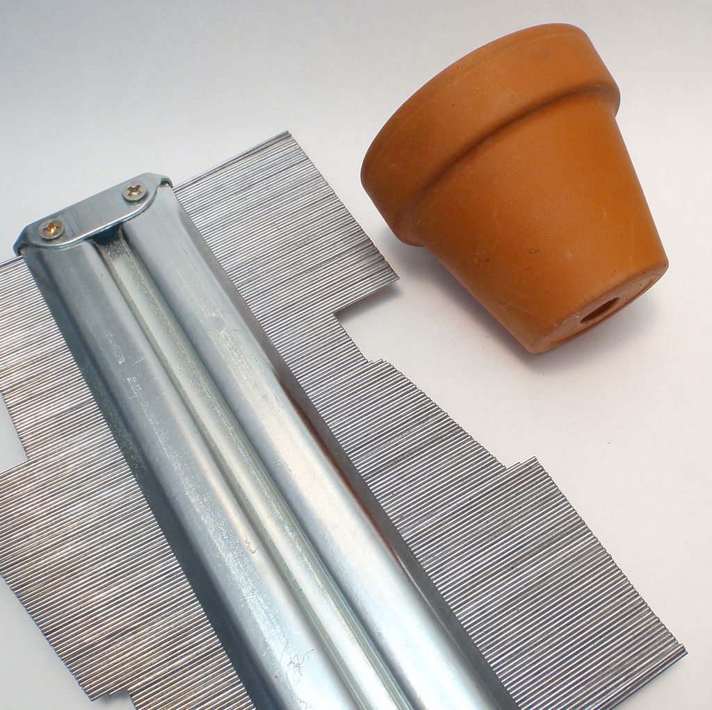 R10 ไม้ลอกแบบ งานลอกแบบ ไม้ เชิงชาย เข้ามุม ขนาด 125 mm ทำงานยากๆให้เป็นเรื่องง่าย