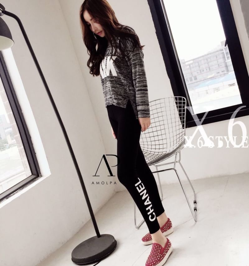 พร้อมส่ง !!! Legging ผ้าหนากำลังดี งานดี คุณภาพแน่นเลยค่ะตัวนี้ ป้าย tag Chanel น่ะค่ะ