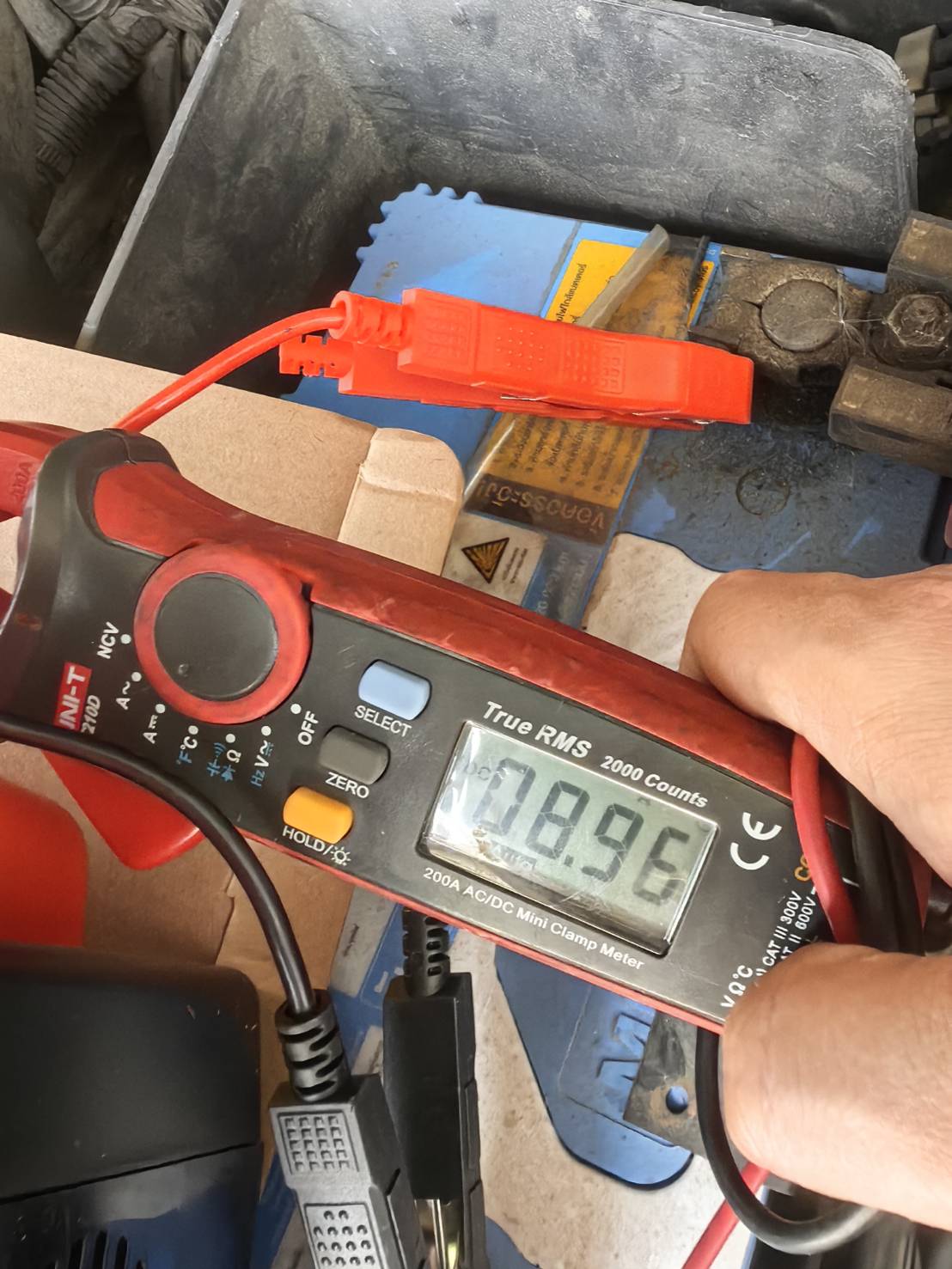 OT190 เครื่องชาร์จแบต 12/24V รุ่นดีที่สุดในจีน รับประกัน 1 ปี ทนทาน จ่ายไฟแรงเต็มเร็ว ฟื้นฟูแบตได้