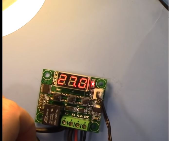 OT80 วงจร สวิทซ์ควบคุมการทำงานด้วยอุณหภูมิ รุ่น W1209 -50-110c