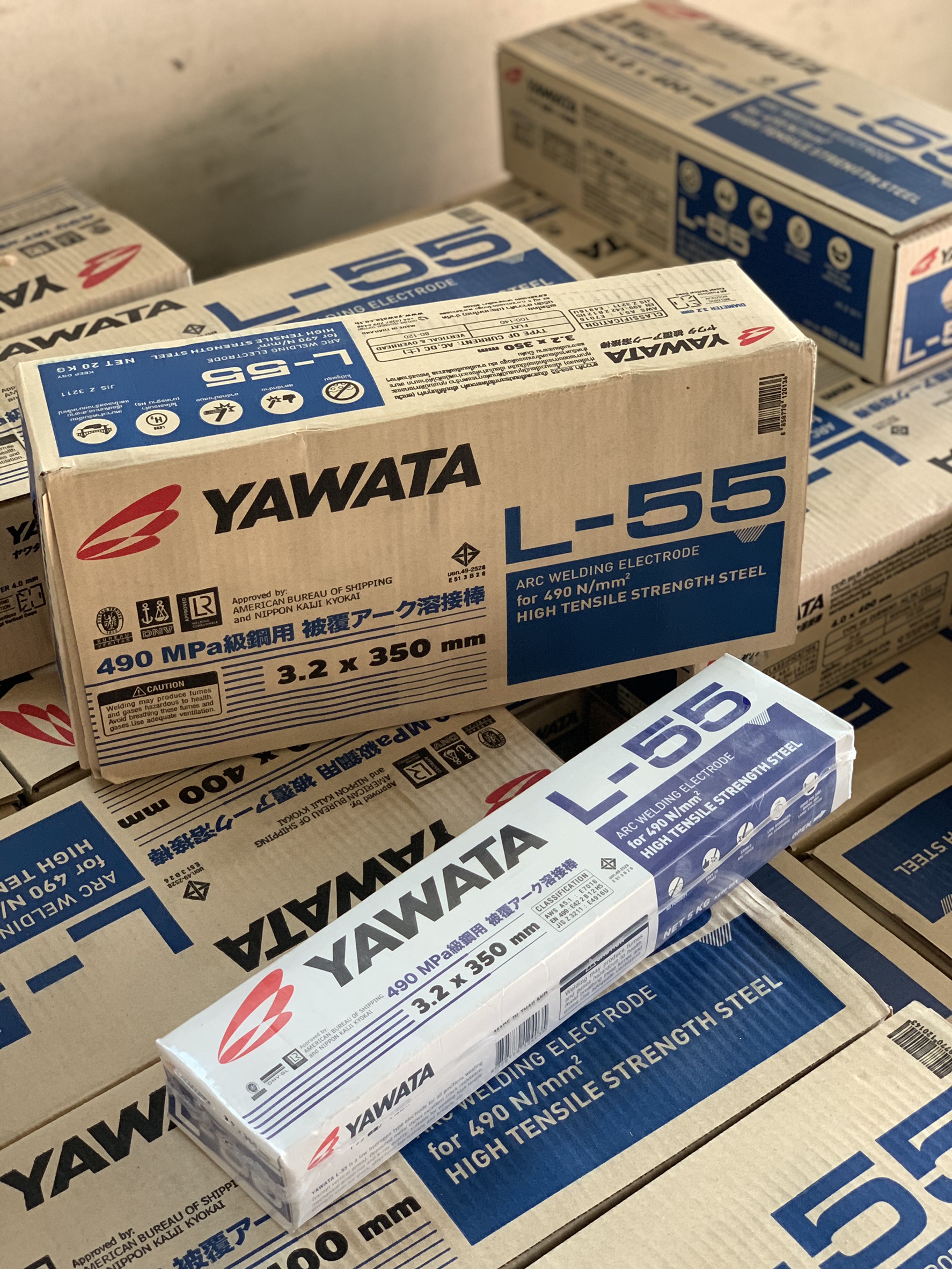 ลวดเชื่อมไฟฟ้า YAWATA L55 (ลัง 20กก.)