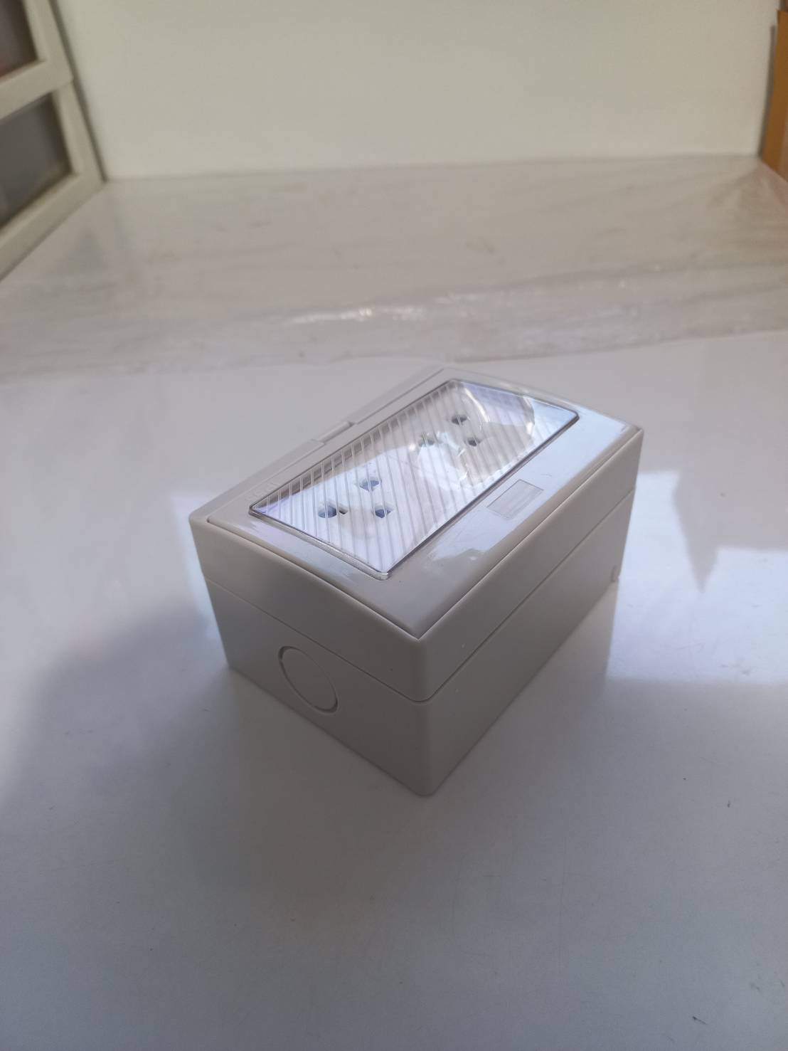 OT170 ปลั๊กไฟกันน้ำ 2 ช่อง 220V/16A