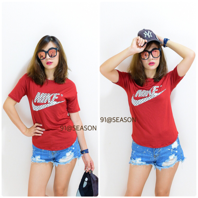 เสื้อยืดผู้หญิงแบรนด์ตามรูป คอกลม เนื้อผ้าเรย่อนนำเข้า ใส่ชิวๆ สบายๆ แมชได้หลายสไตล