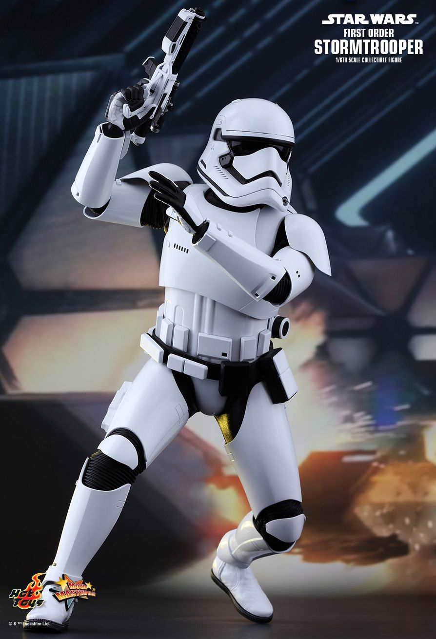Hot Toys MMS317 STAR WARS: THE FORCE AWAKENS - FIRST ORDER STORMTROOPER