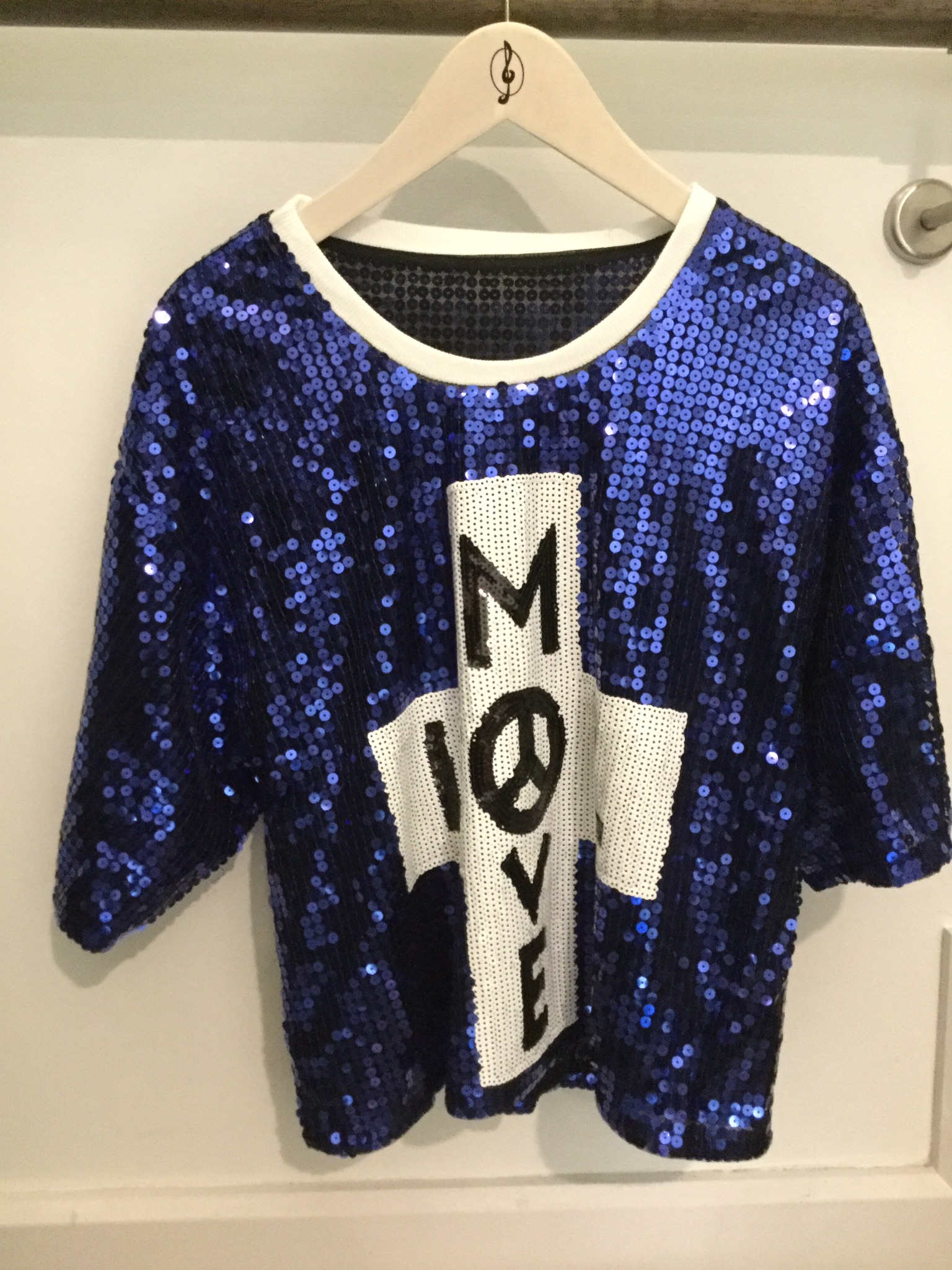 เสื้อเลื่อมวิ้งๆ เสื้อปักเลื่อมเปล่งประกายวิบวับทั้งตัว