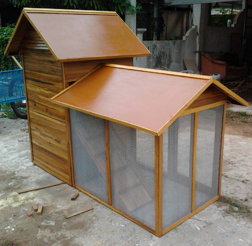 บ้านไม้กระต่าย 2 ชั้น+คอกหลังคากระเบื้อง