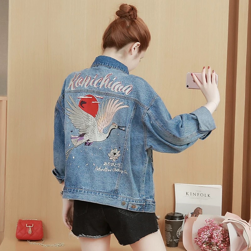 เสื้อยีนส์ แจ็คเก็ตยีนส์ ปักลายนกกระเรียนและดอกไม้