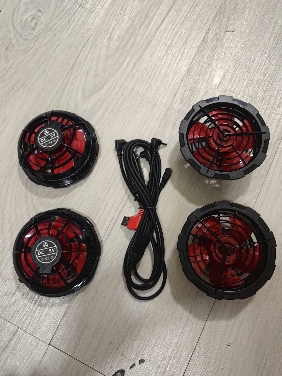 FAN09 พัดลม ติดเสื้อ ติดหมวก DIY ชุด4 ตัว มอเตอบลัสเลส ลมแรงสูง เสียบ USB ใช้ได้เลย