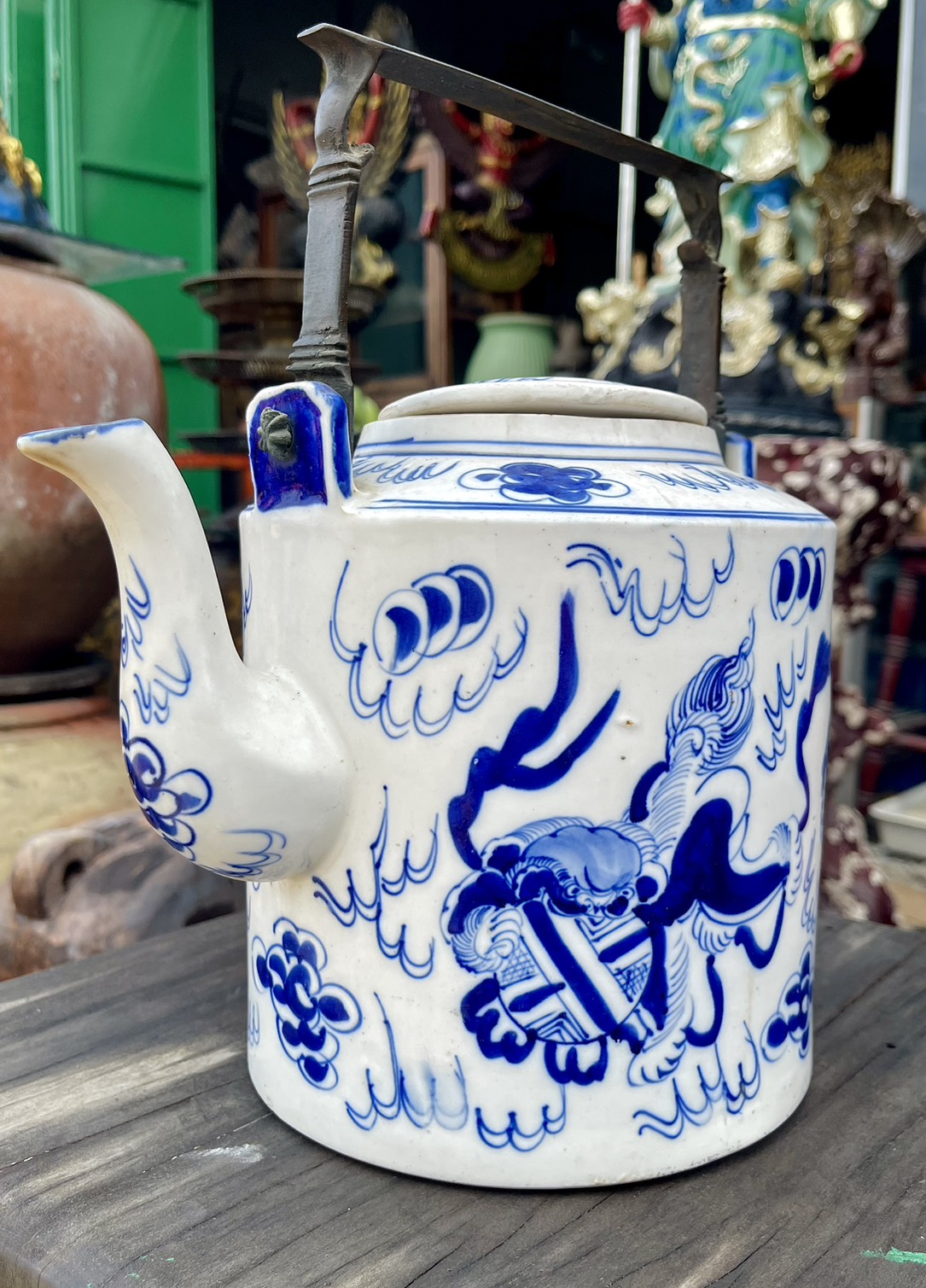 กาน้ำชาจีน ลายคราม ใบใหญ่ กาปังเคย ลายสิงห์เล่นเชือก