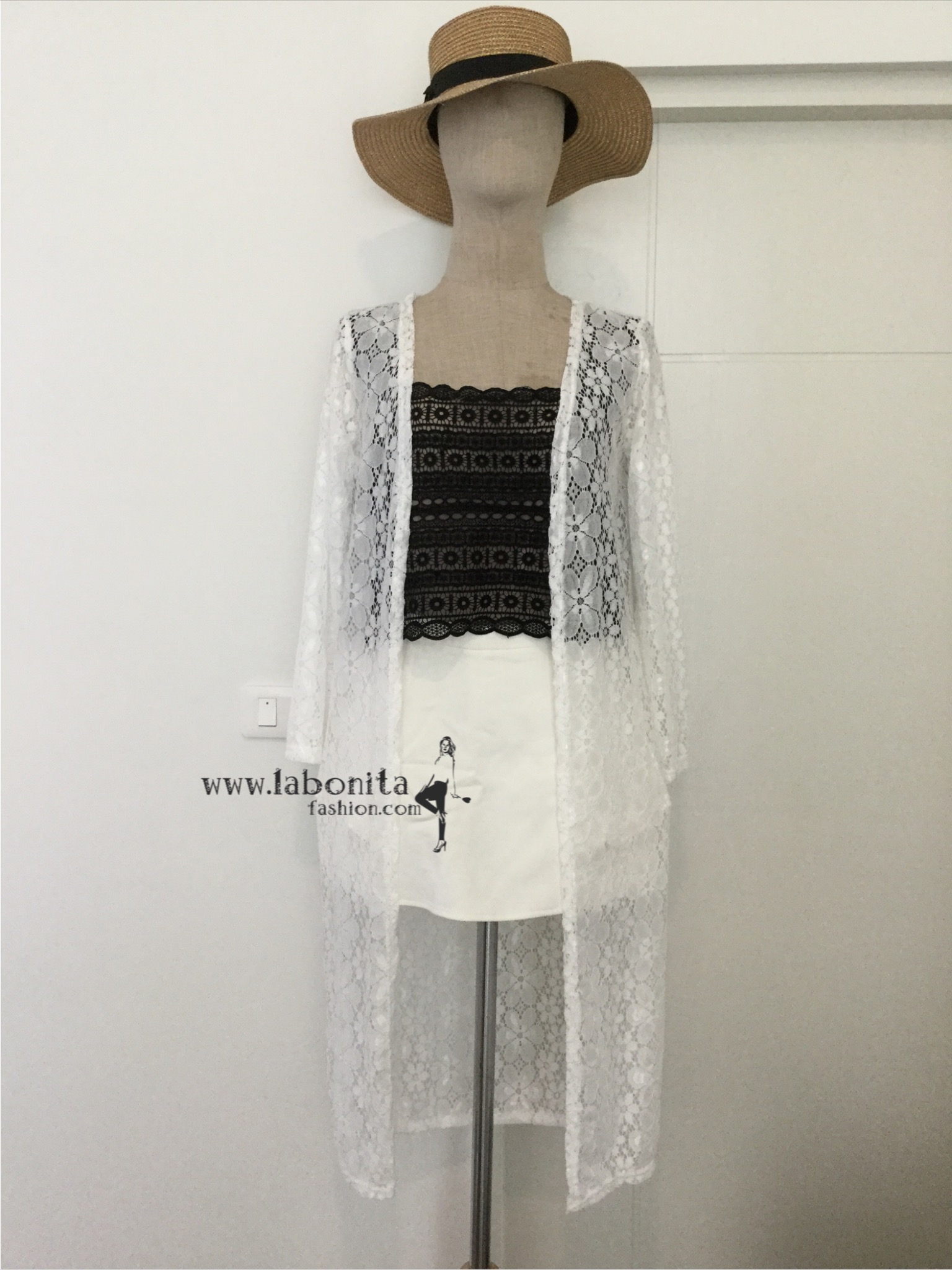 เสื้อคลุมยาวผ้าลูกไม้นุ่มๆ