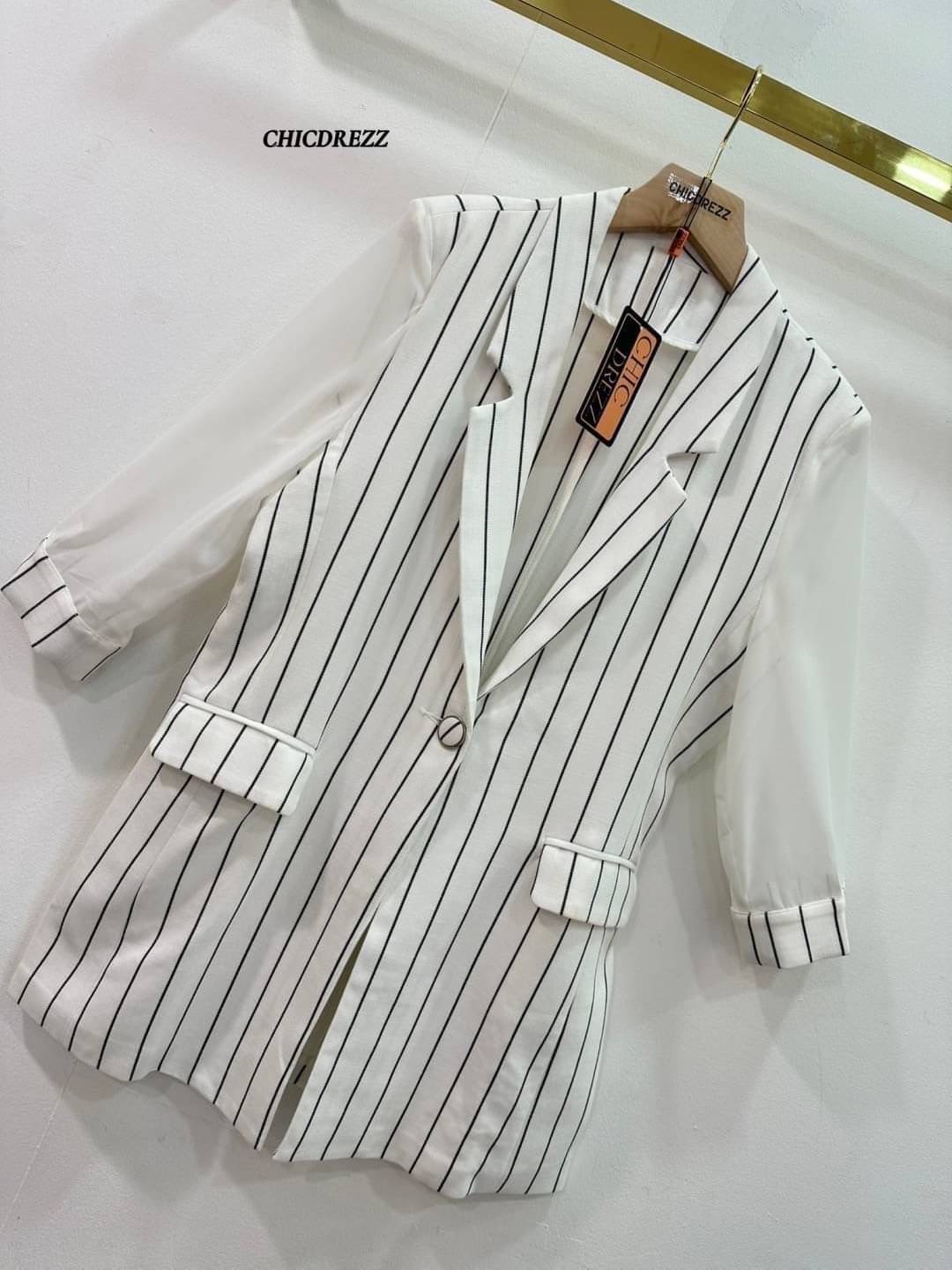 เบลเซอร์สูทสไตล์เกาหลี เสื้อสูทลายทางแขนซีทรู